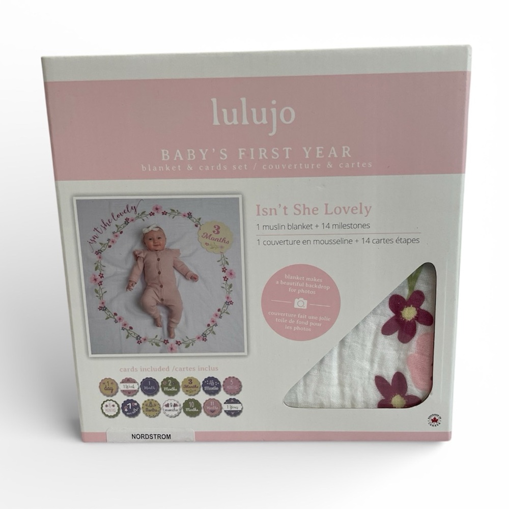 New Lulujo Baby's First Year "Isn't She Lovely" Muslin blanket + milestone cards